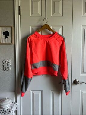 Without Walls neon orange & gray long sleeve crop  top